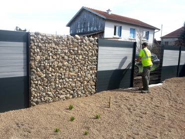 Mise en oeuvre de Clôture Gabion