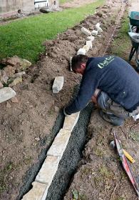 Mise en oeuvre de bordure en pierre